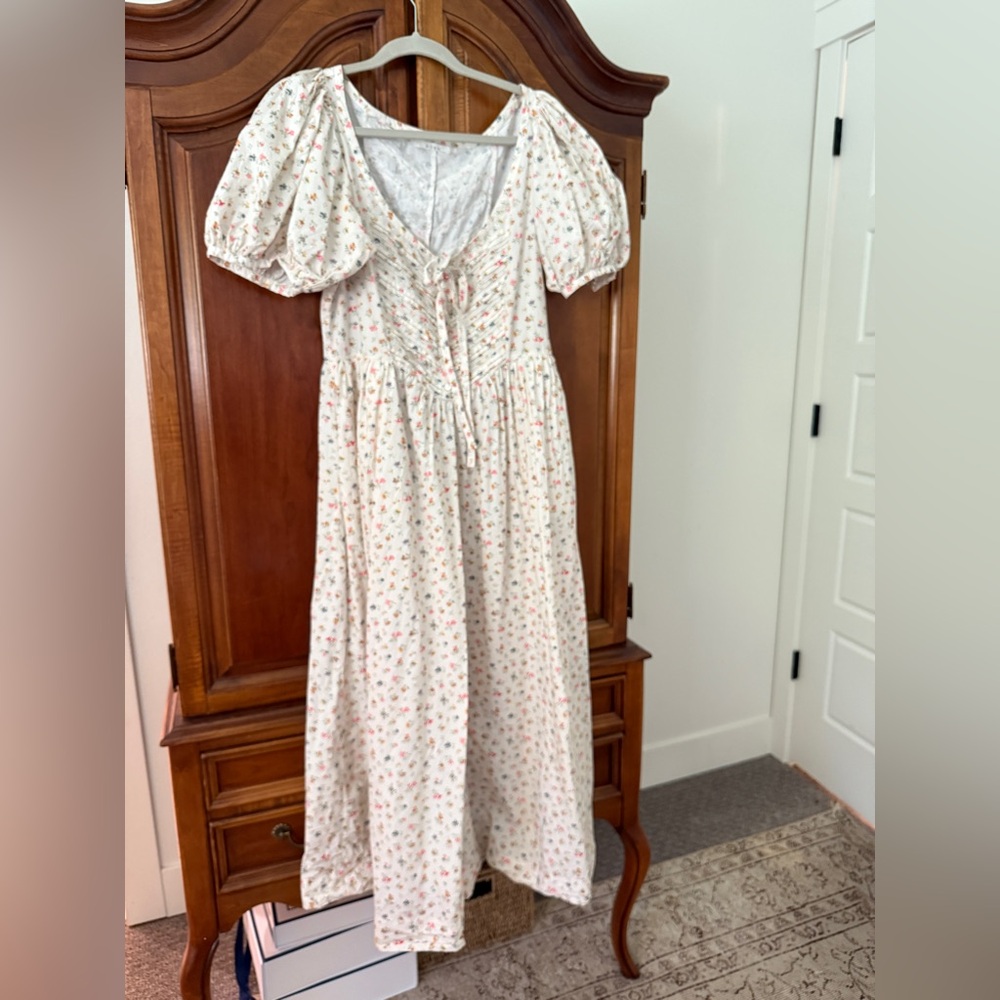 Doen Floral Puff Sleeved Dress